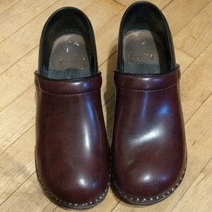 Troentorp Red Wood Sole Clog 41